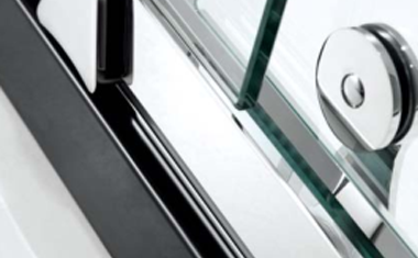 安全、易潔是選購(gòu)淋浴房最重要的兩個(gè)標(biāo)準(zhǔn)